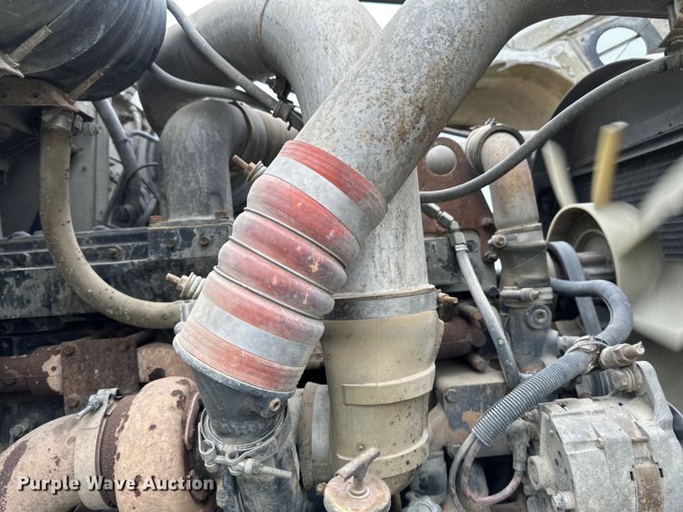 image for item EB2838 1992 International F5070 ready mix truck