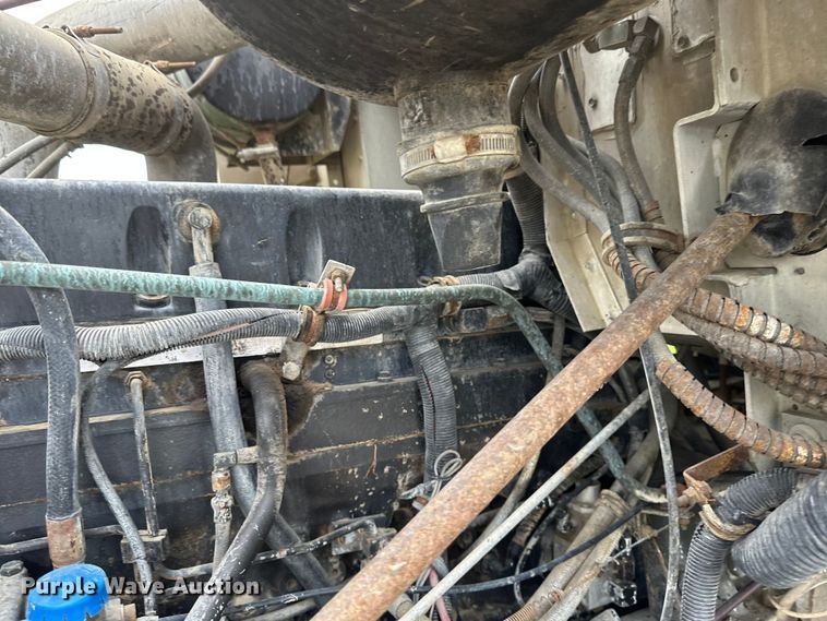 image for item EB2838 1992 International F5070 ready mix truck