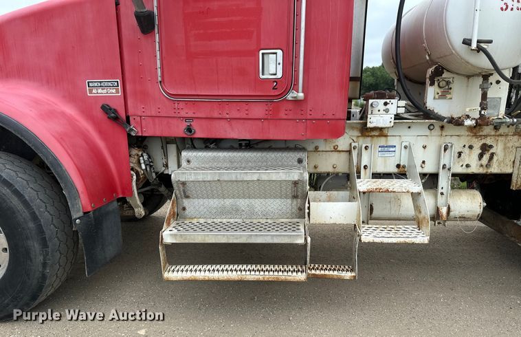 image for item EB2839 2002 Kenworth W900  ready mix truck