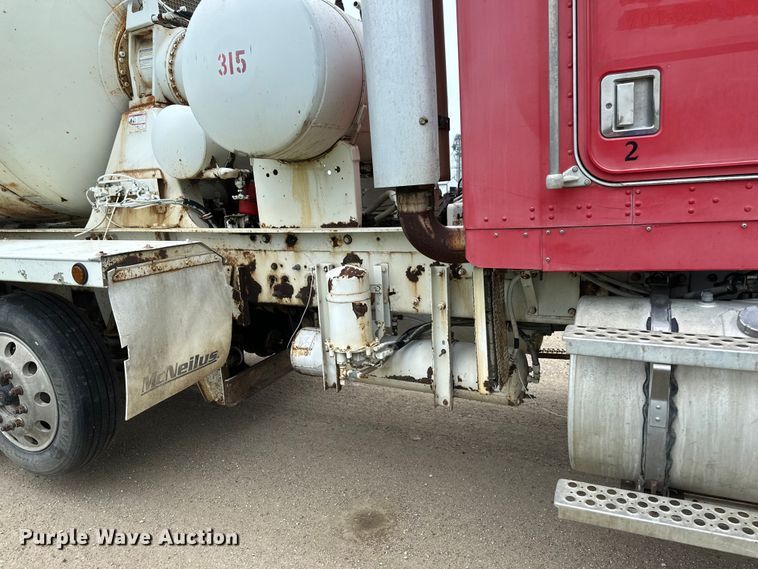 image for item EB2839 2002 Kenworth W900  ready mix truck