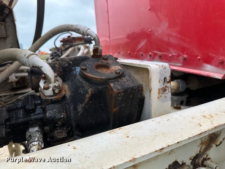 image for item EB2839 2002 Kenworth W900  ready mix truck