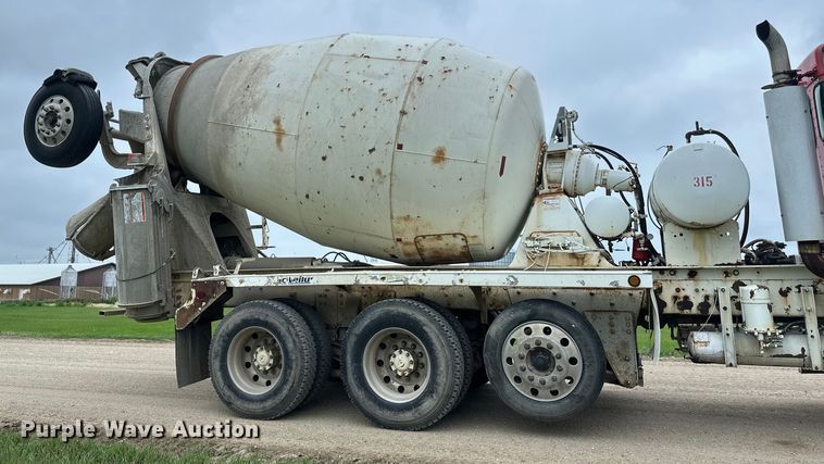 image for item EB2839 2002 Kenworth W900  ready mix truck