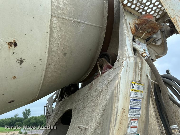 image for item EB2839 2002 Kenworth W900  ready mix truck