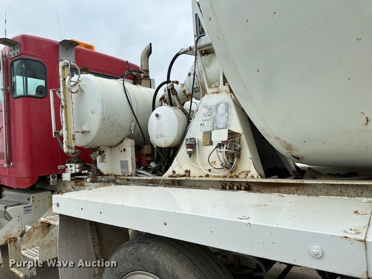 image for item EB2839 2002 Kenworth W900  ready mix truck