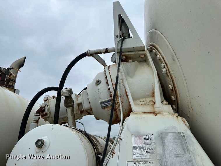 image for item EB2839 2002 Kenworth W900  ready mix truck