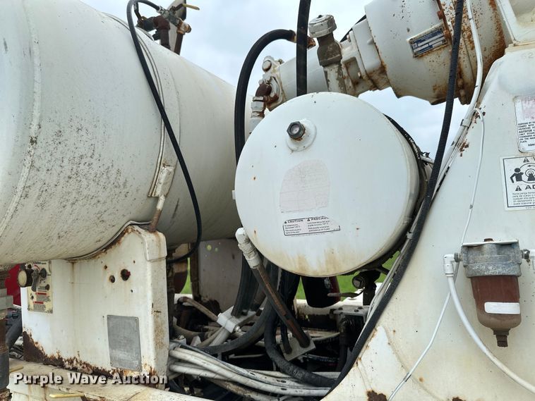 image for item EB2839 2002 Kenworth W900  ready mix truck