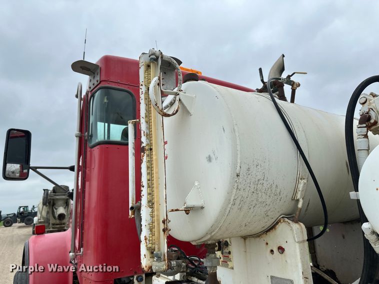 image for item EB2839 2002 Kenworth W900  ready mix truck