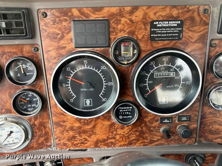 image for item EB2839 2002 Kenworth W900  ready mix truck