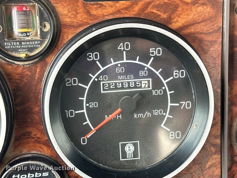 image for item EB2839 2002 Kenworth W900  ready mix truck