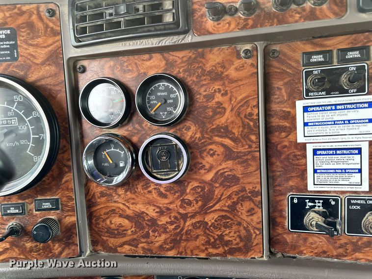 image for item EB2839 2002 Kenworth W900  ready mix truck