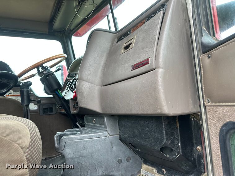 image for item EB2839 2002 Kenworth W900  ready mix truck