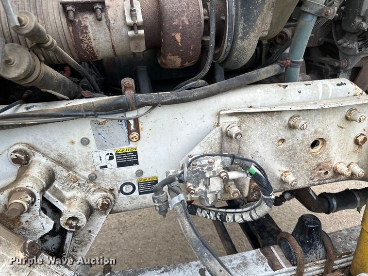 image for item EB2839 2002 Kenworth W900  ready mix truck