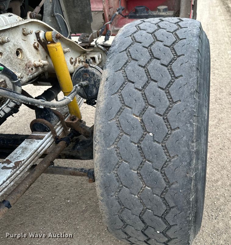 image for item EB2839 2002 Kenworth W900  ready mix truck