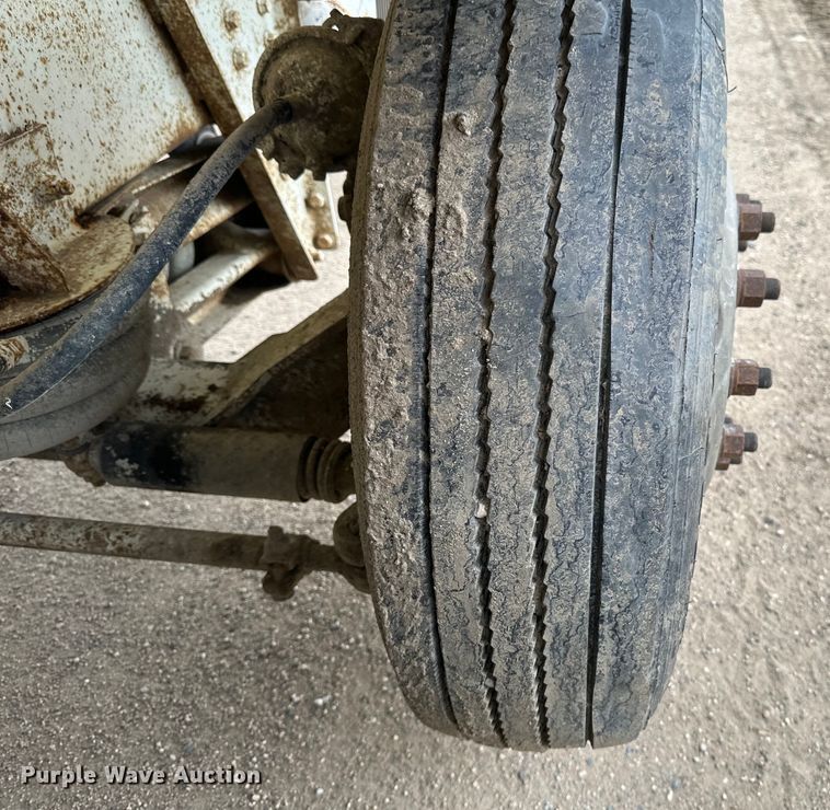 image for item EB2839 2002 Kenworth W900  ready mix truck