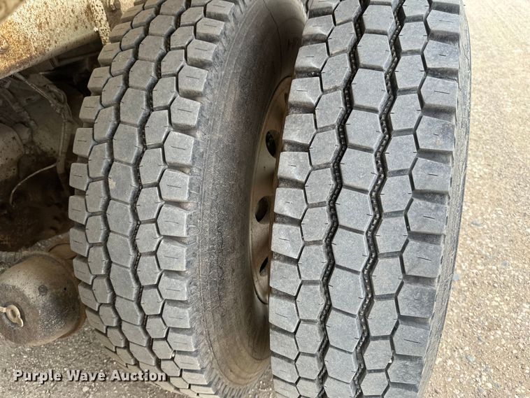 image for item EB2839 2002 Kenworth W900  ready mix truck