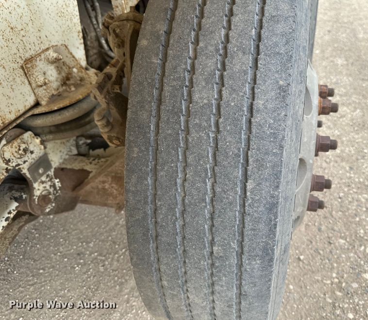 image for item EB2839 2002 Kenworth W900  ready mix truck