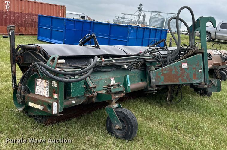 image for item EB2840 MB broom