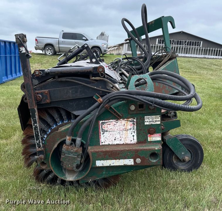 image for item EB2840 MB broom