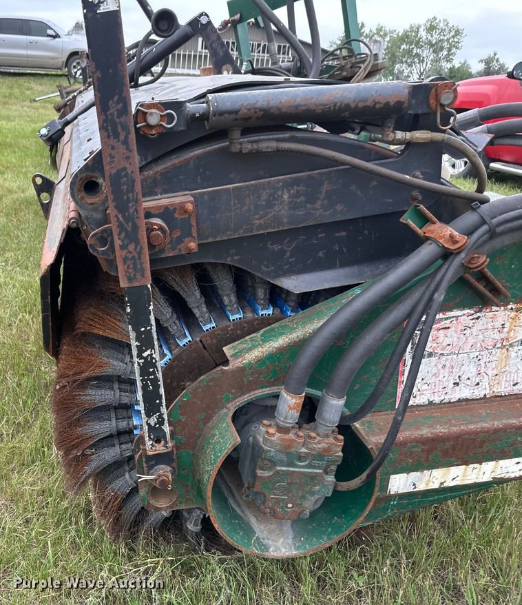 image for item EB2840 MB broom