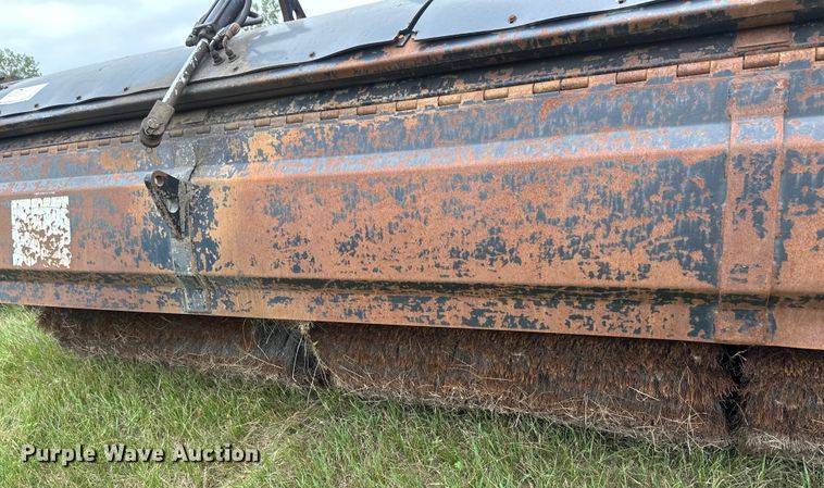 image for item EB2840 MB broom