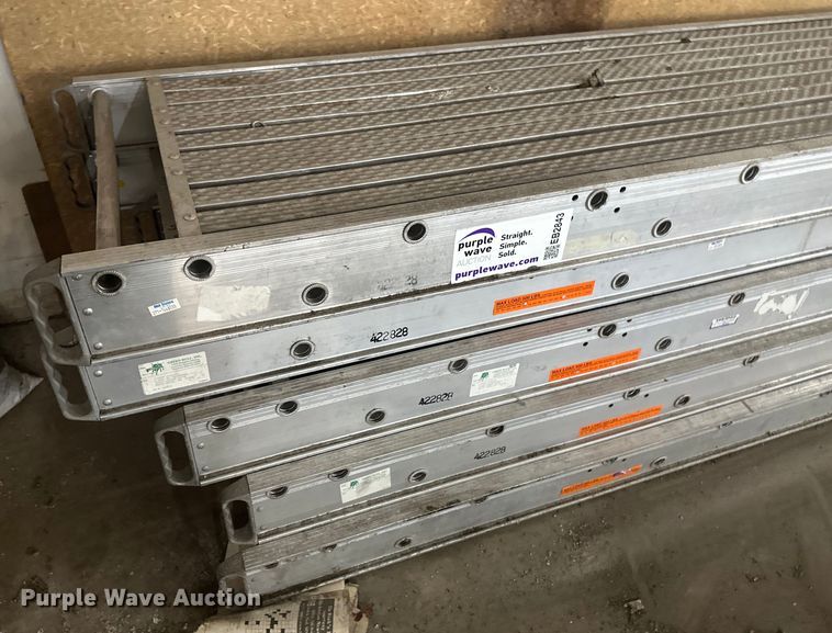 image for item EB2843 Green Bull (5) Green Bull scaffolding planks