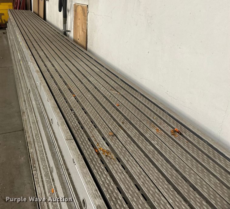 image for item EB2843 Green Bull (5) Green Bull scaffolding planks