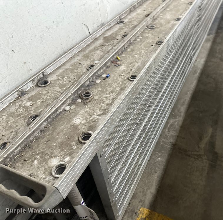 image for item EB2844 (2) Green Bull scaffolding planks