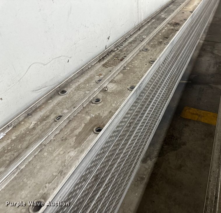 image for item EB2844 (2) Green Bull scaffolding planks