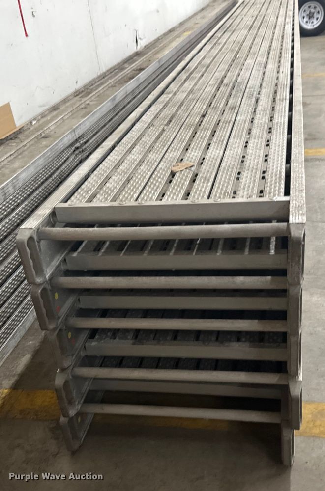 image for item EB2845 (5) Green Bull scaffolding planks