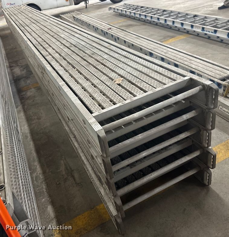 image for item EB2845 (5) Green Bull scaffolding planks