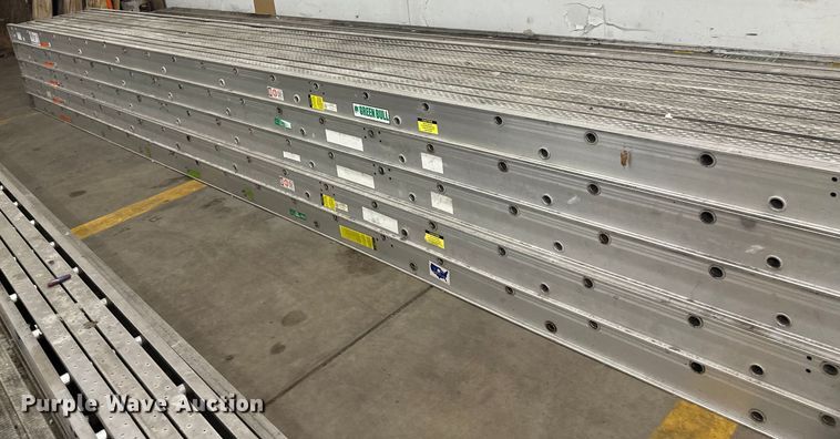 image for item EB2845 (5) Green Bull scaffolding planks