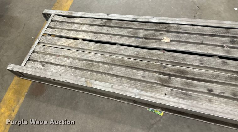 image for item EB2846 (2) scaffolding planks