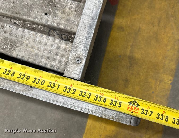 image for item EB2846 (2) scaffolding planks