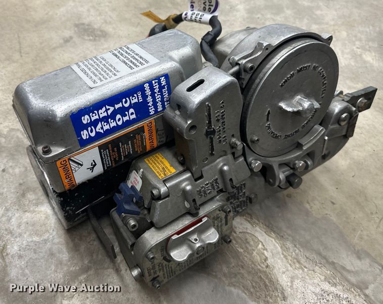 image for item EB2849 (5) Power climber PC1 1000EDV scaffold climbers