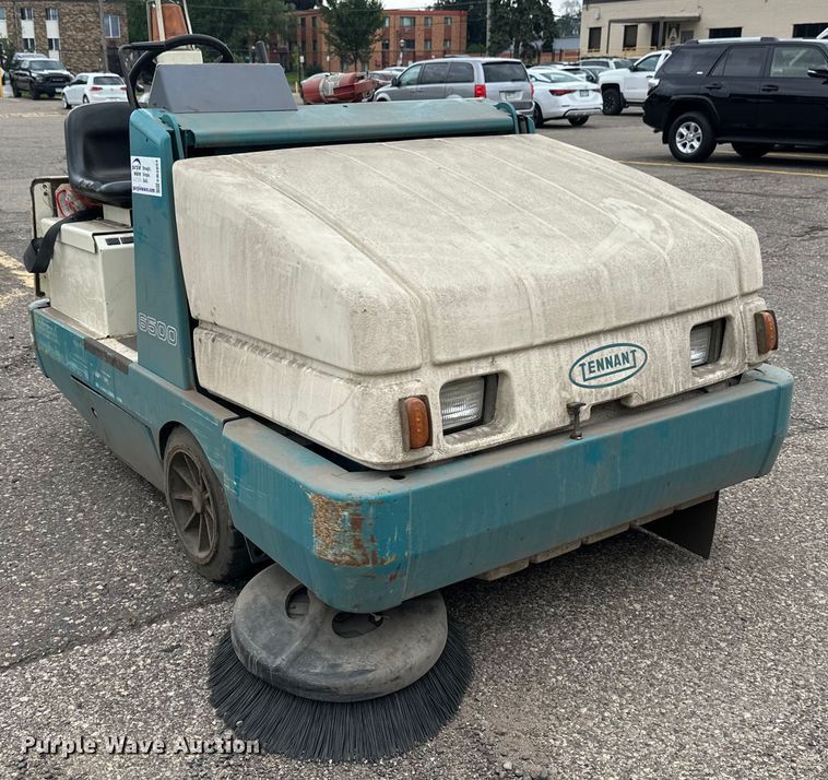 image for item EB2854 Tennant 6500 floor scrubber