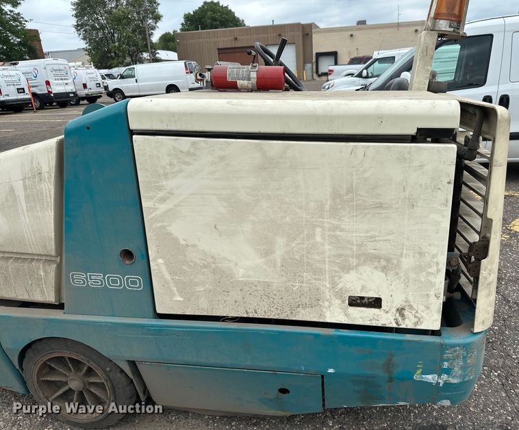 image for item EB2854 Tennant 6500 floor scrubber