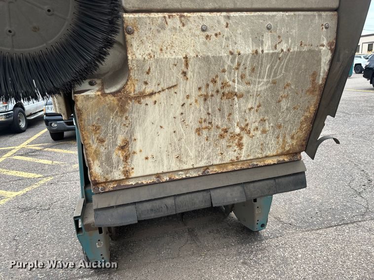 image for item EB2854 Tennant 6500 floor scrubber