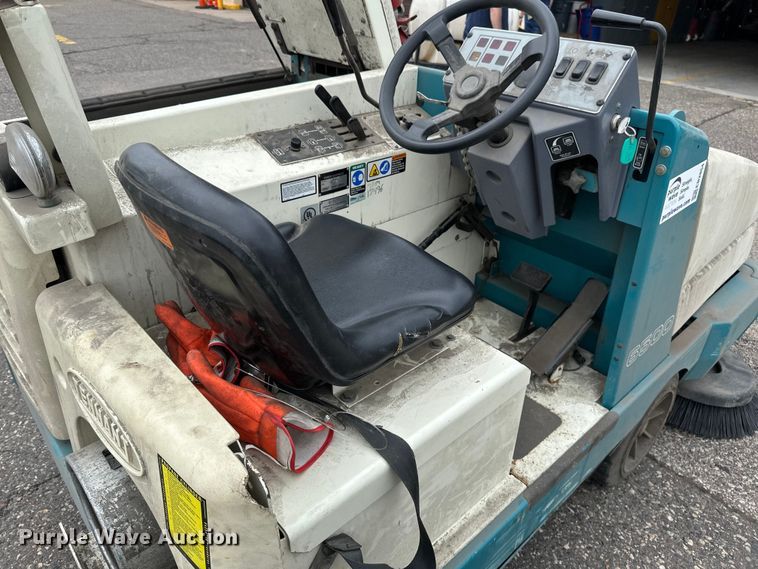 image for item EB2854 Tennant 6500 floor scrubber