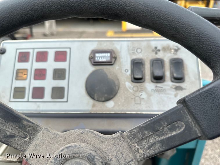 image for item EB2854 Tennant 6500 floor scrubber