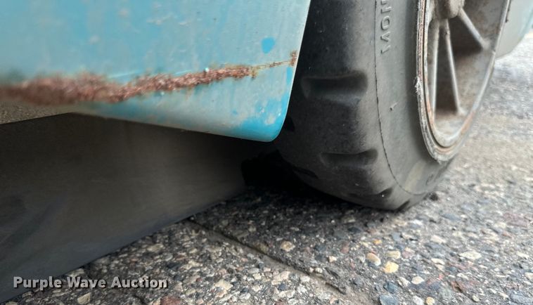 image for item EB2854 Tennant 6500 floor scrubber