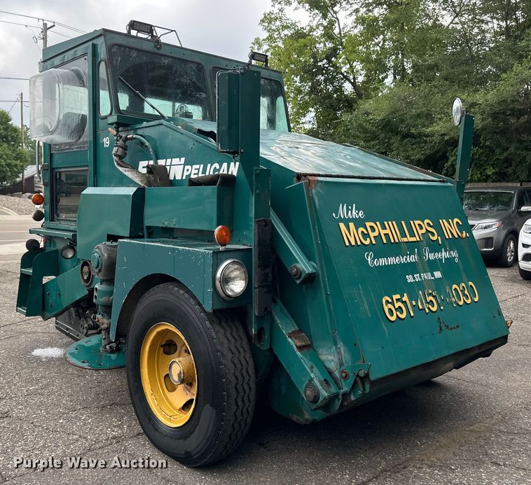 image for item EB2857 1996 Elgin Pelican series S sweeper