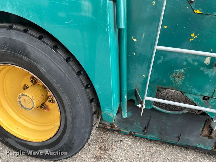 image for item EB2857 1996 Elgin Pelican series S sweeper