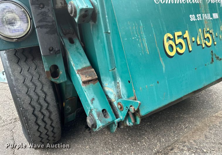 image for item EB2857 1996 Elgin Pelican series S sweeper