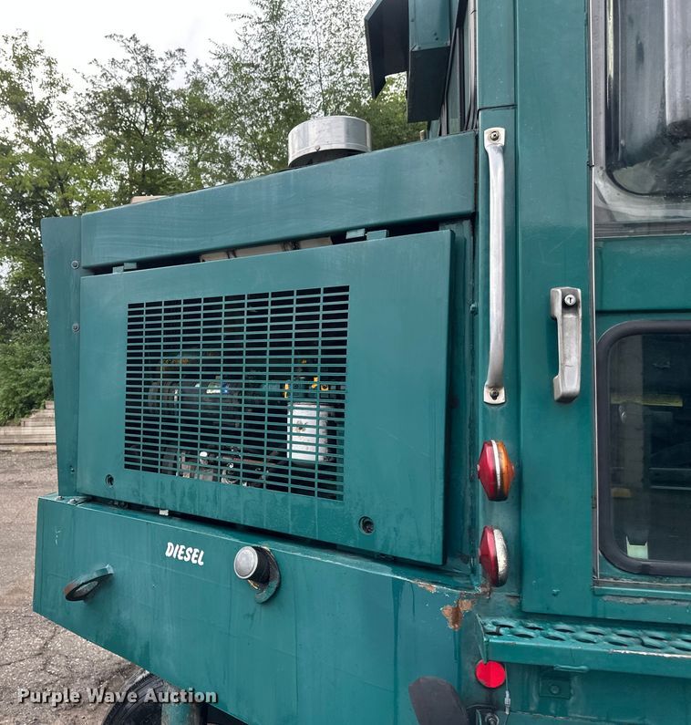 image for item EB2857 1996 Elgin Pelican series S sweeper