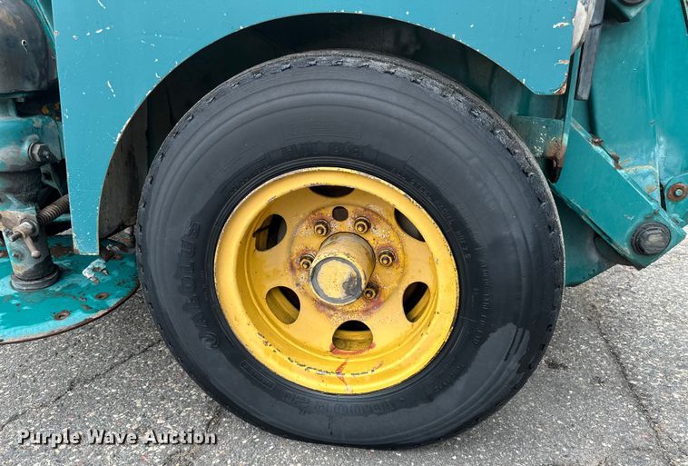 image for item EB2857 1996 Elgin Pelican series S sweeper