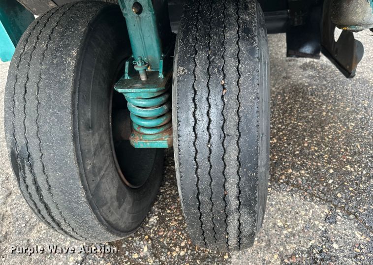 image for item EB2857 1996 Elgin Pelican series S sweeper