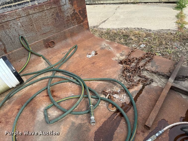 image for item EB2865 Dump bed