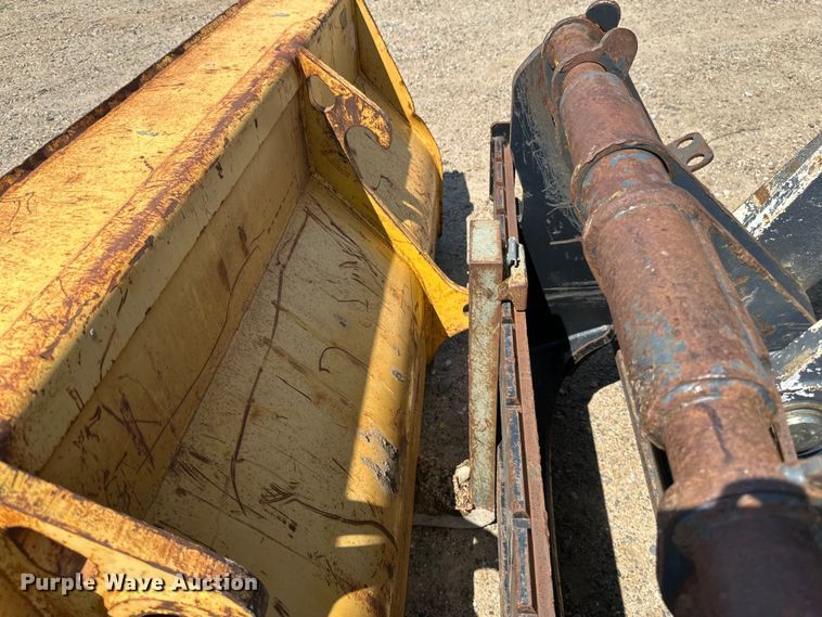 image for item EB2891 2013 John Deere 310SK backhoe