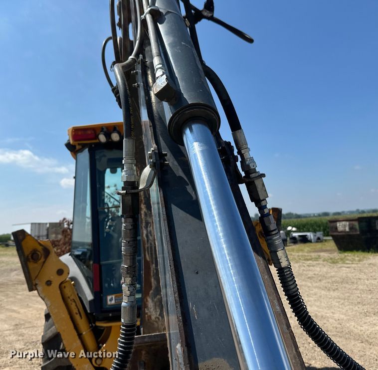 image for item EB2891 2013 John Deere 310SK backhoe