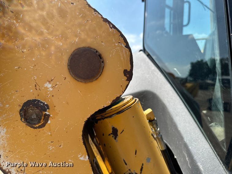 image for item EB2891 2013 John Deere 310SK backhoe